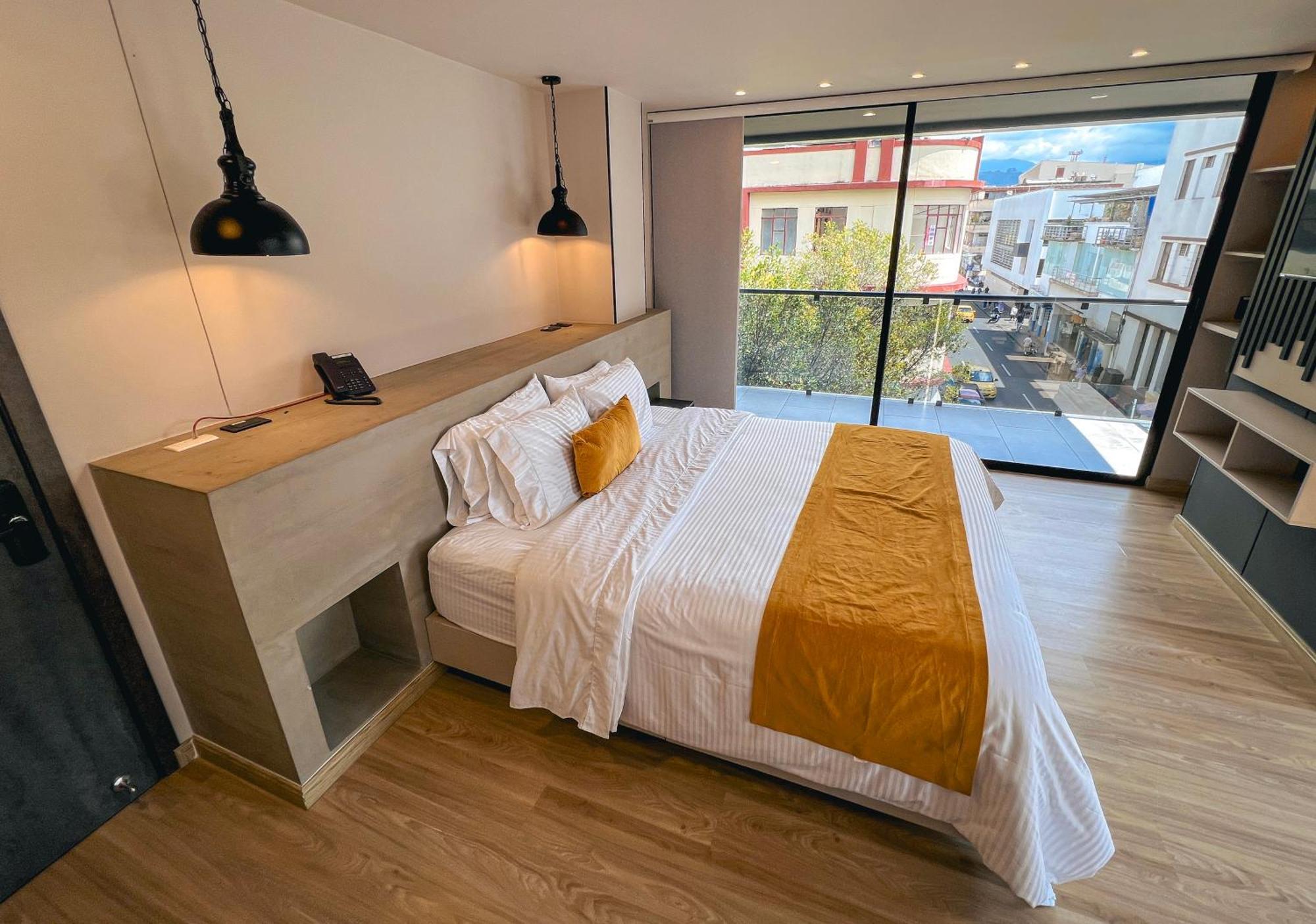Balmoral Plaza Hotel Pereira Dış mekan fotoğraf
